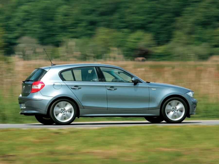  BMW 120i 5-Door 2004 года  (фото 5 из 19)